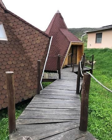 Nadas Fogado Es Panzio Teresztenye Bagian luar foto