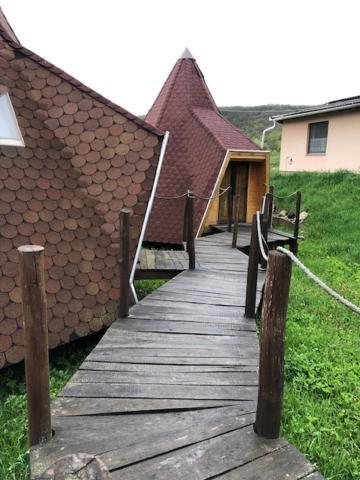 Nadas Fogado Es Panzio Teresztenye Bagian luar foto